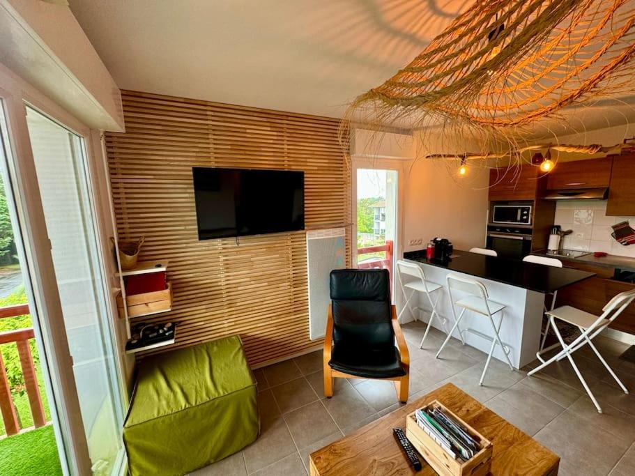 Grand Appartement - Piscine - Plage- Terrasse Saint-Jean-de-Luz Kültér fotó